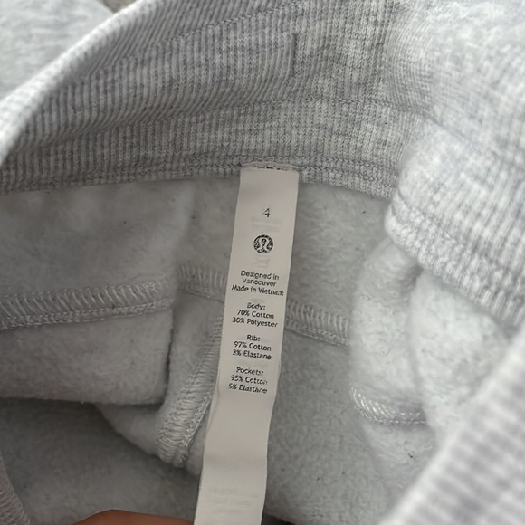 Lululemon Scuba jogger - Picture 3 of 3